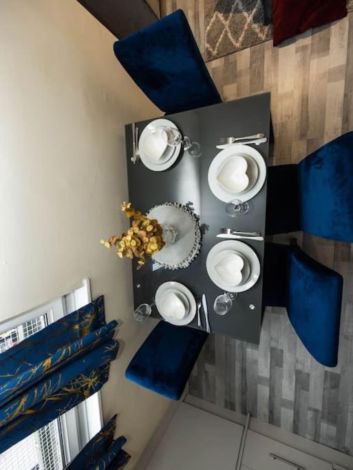 1 Bedroom-Sofabed-Worktable-4-Wifi-Parking Лондон Экстерьер фото