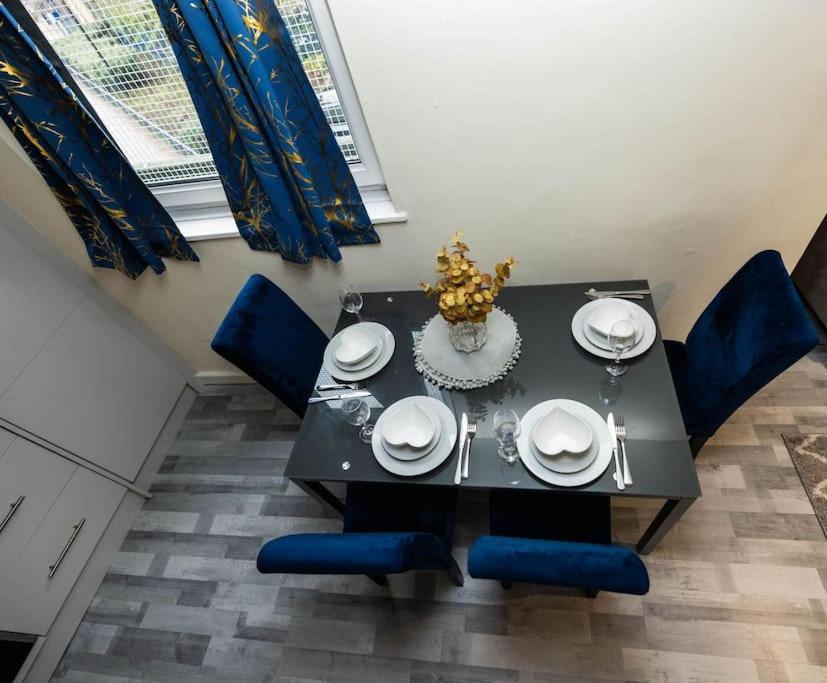 1 Bedroom-Sofabed-Worktable-4-Wifi-Parking Лондон Экстерьер фото