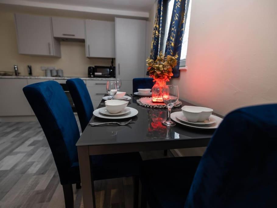 1 Bedroom-Sofabed-Worktable-4-Wifi-Parking Лондон Экстерьер фото